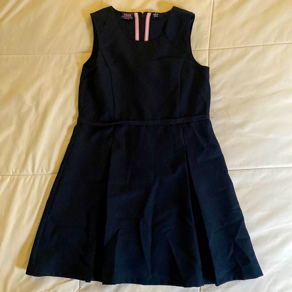 Izod pleated school uniform dress Size: 8 Dark blue. EUC